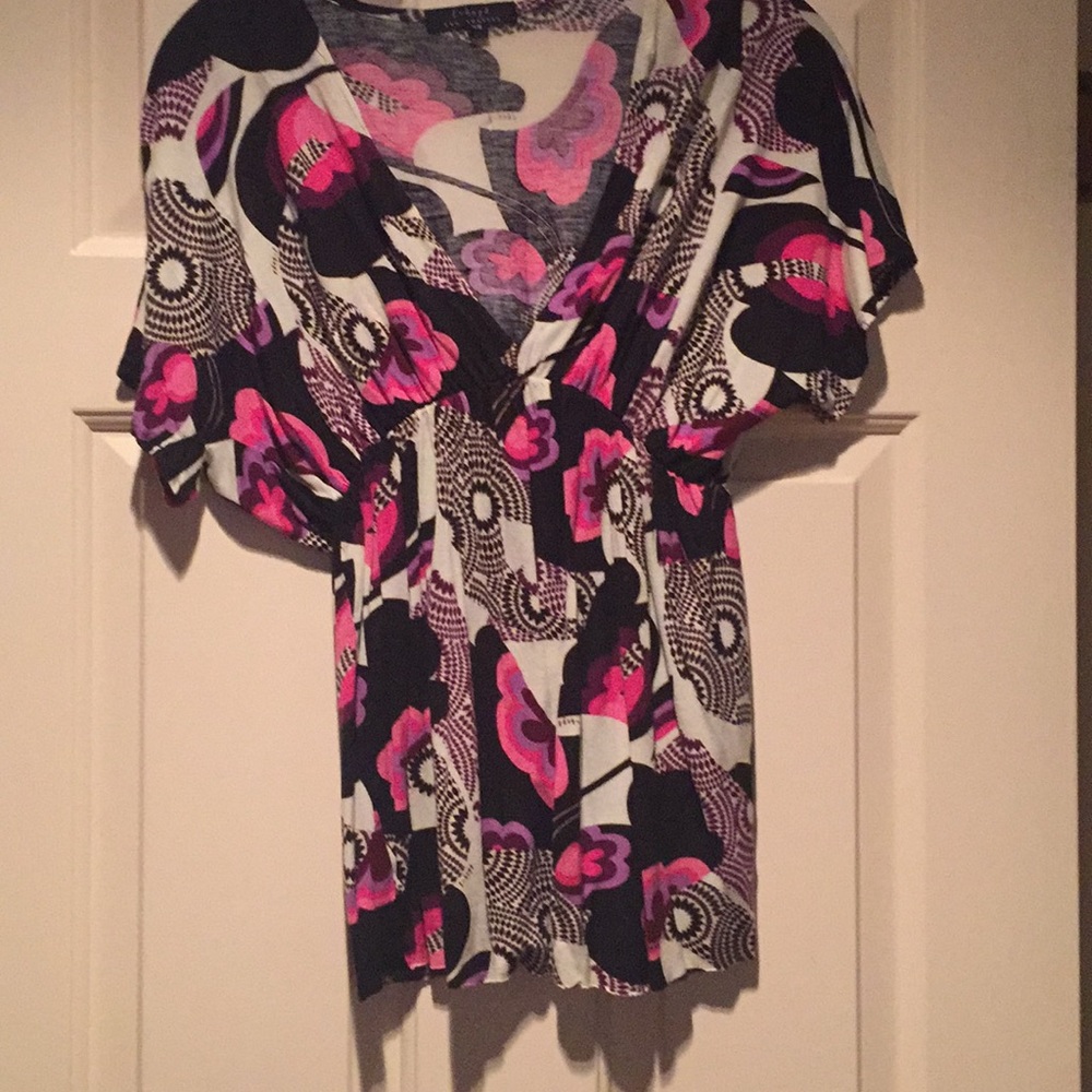 T-Bags Short Sleeve V Neck/Top. P/S